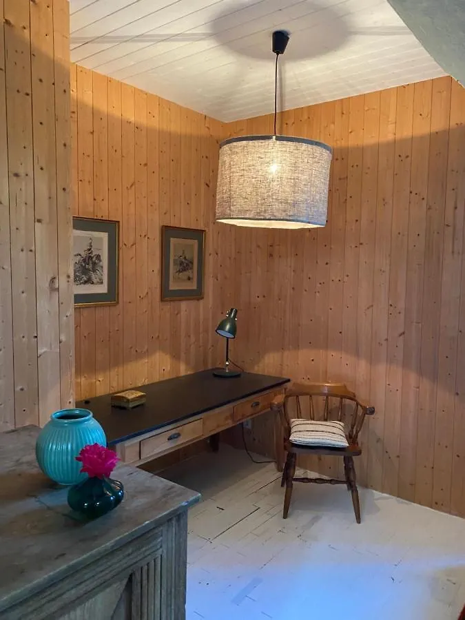Le 44 Villa Baguer-Pican 0*,  France